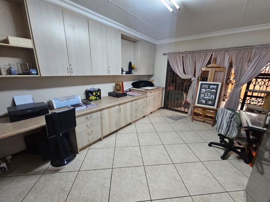 3 Bedroom Property for Sale in Vaalpark Free State